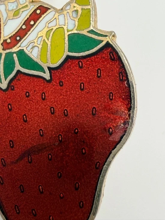 Strawberry Shortcake Enamel Pin -1980’s - Picture 4 of 4